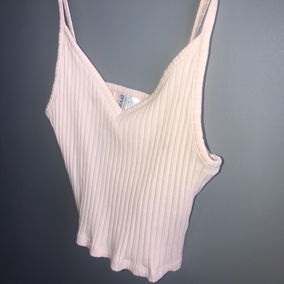 Pale pink tank top🌷 - Picture 2 of 4